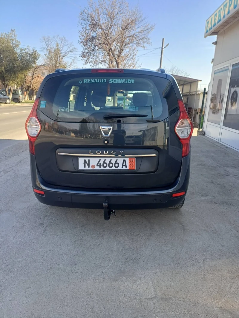 Dacia Lodgy 1.6 газ, снимка 15 - Автомобили и джипове - 49441692