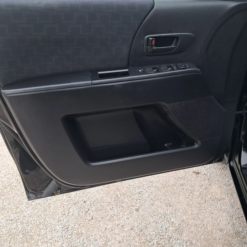 Mazda 5 1.8I 7места, снимка 7 - Автомобили и джипове - 52325129