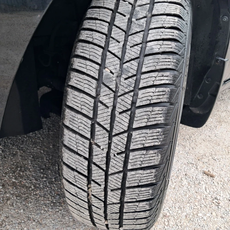 Mazda 5 1.8I 7места, снимка 15 - Автомобили и джипове - 52325129