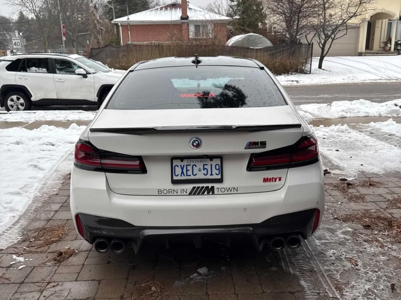 BMW M5 * Competition * CARFAX * БЕЗ ПЪРВОНАЧАЛНА ВНОСКА, снимка 4 - Автомобили и джипове - 52990845