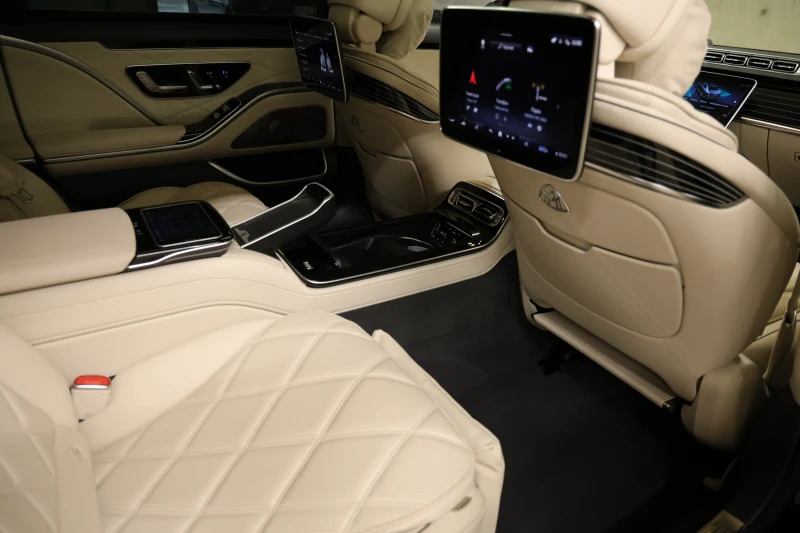 Mercedes-Benz S 580 MAYBACH, снимка 17 - Автомобили и джипове - 53425252