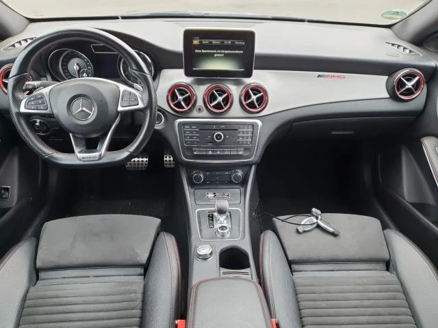 Mercedes-Benz CLA 45 AMG AMG 4Matic, снимка 2 - Автомобили и джипове - 49057411