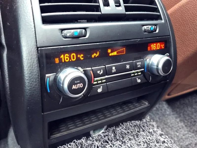 BMW 528 i, снимка 17 - Автомобили и джипове - 54591261