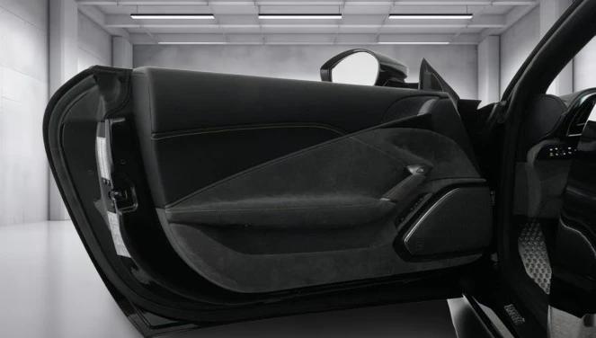 Ferrari Roma Spider = Brembo Carbon Ceramic Brakes = Гаранция, снимка 5 - Автомобили и джипове - 56254288