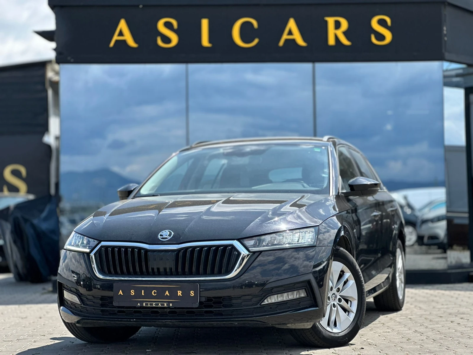 Skoda Octavia / 2.0 TDI / AMBITION / TOP / , снимка 1