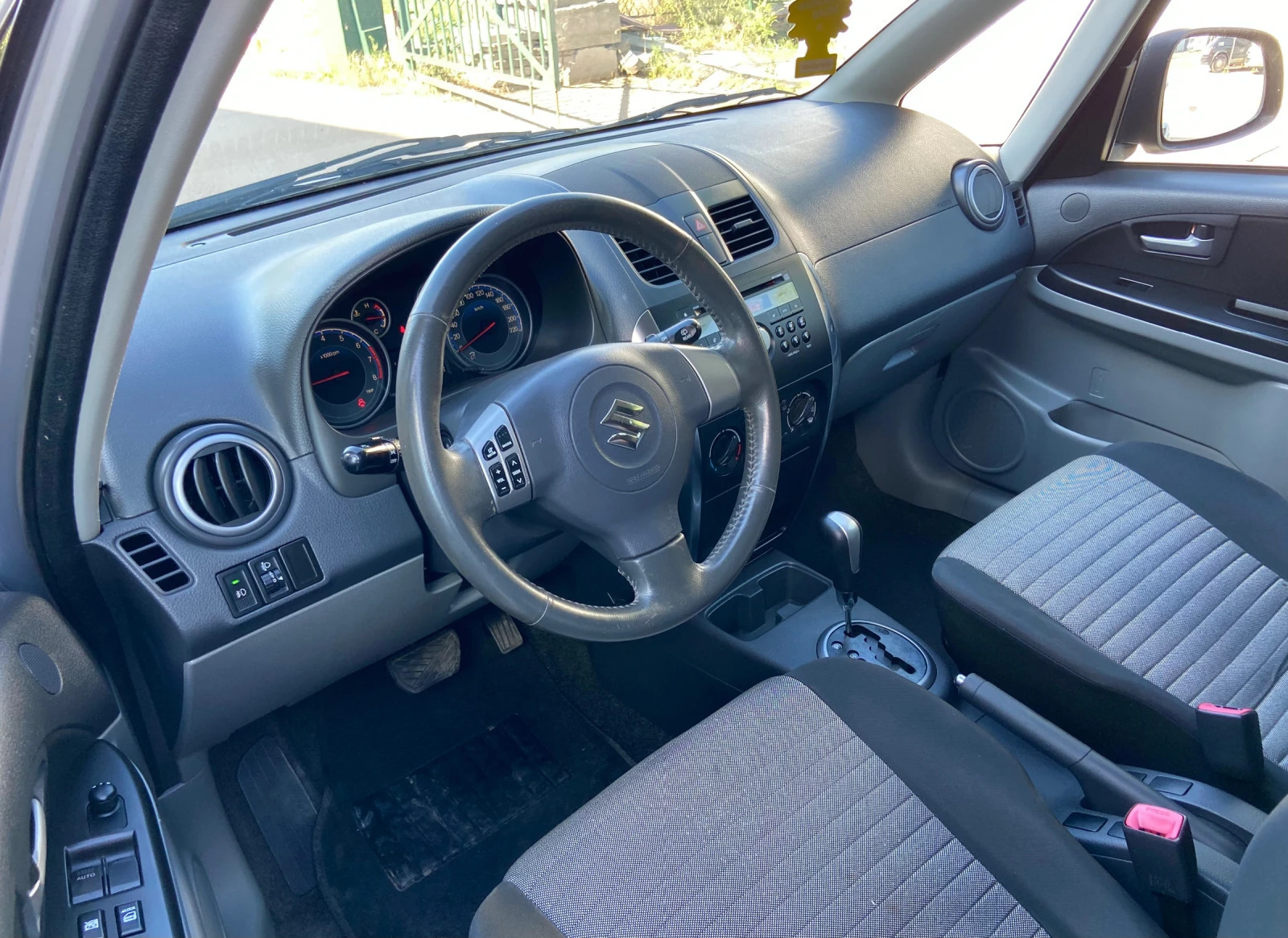 Suzuki SX4 1.6i Автоматик - бензин / Facelift - изображение 6