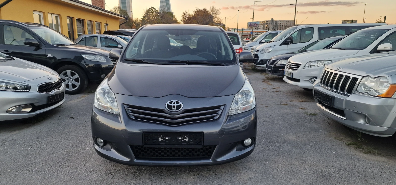 Toyota Verso 1.8i Executive камера keyless подгрев - изображение 3