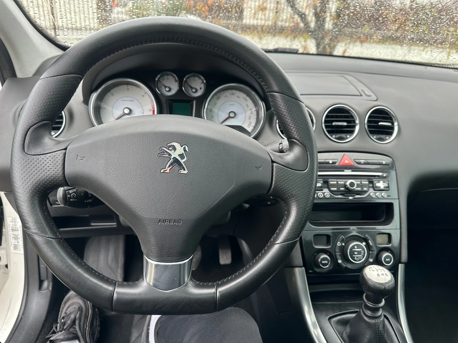 Peugeot 308 1.6e-HDi* ALLURE* Кожа* Navi* Панорама*  - изображение 6