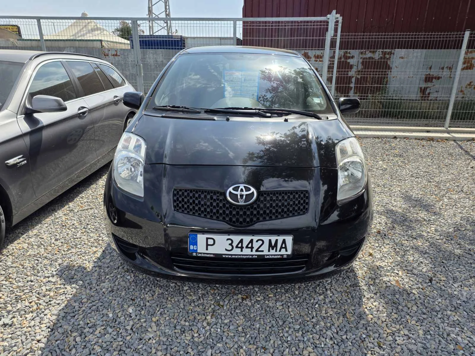 Toyota Yaris 1.0VVT/топ състояние/ - изображение 2