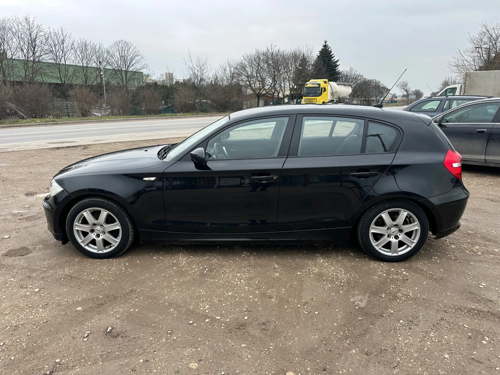 BMW 118 2.0i-143к.с.!Facelift!Xenon!Recaro! - изображение 4