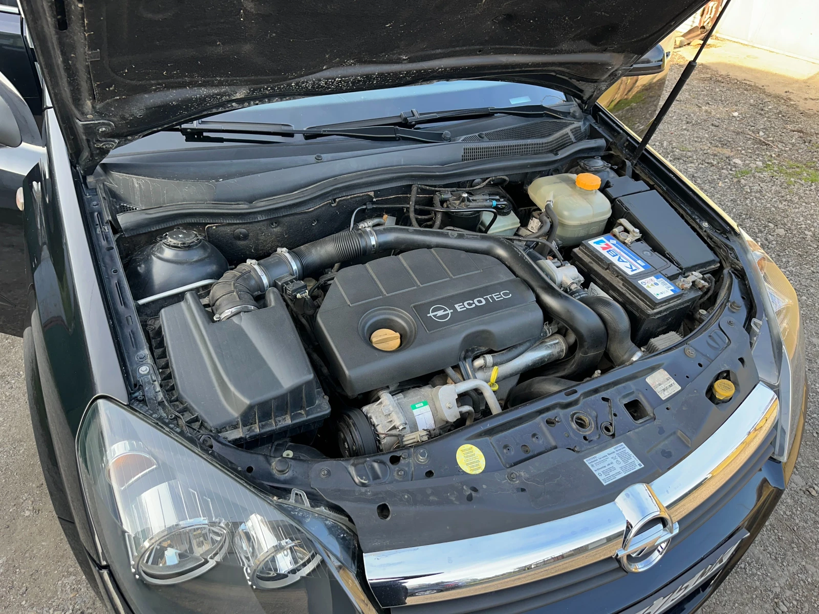 Opel Astra H 1.7 CDTI ISUZU, снимка 10 - Автомобили и джипове - 53936191