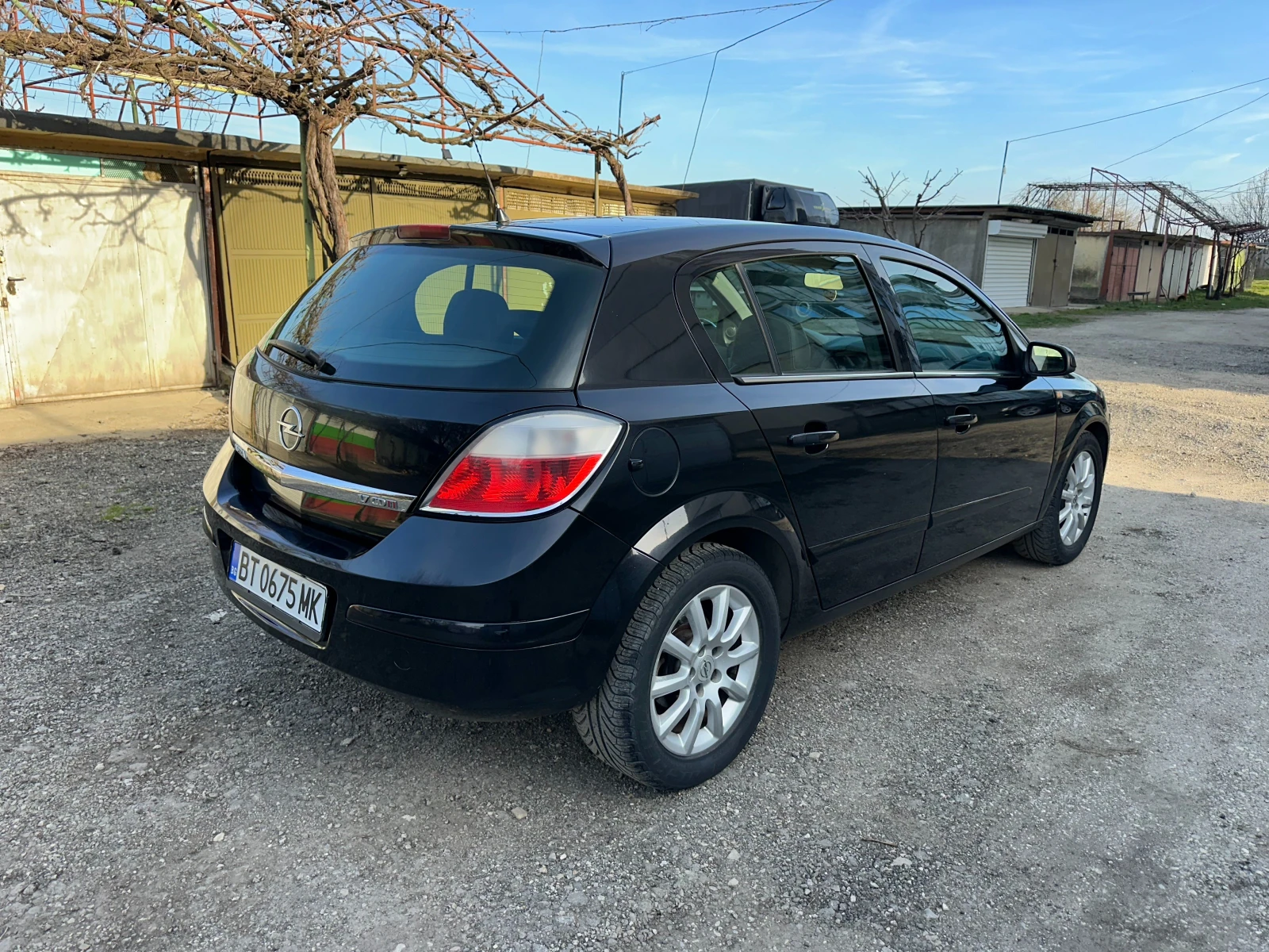 Opel Astra H 1.7 CDTI ISUZU, снимка 4 - Автомобили и джипове - 53936191