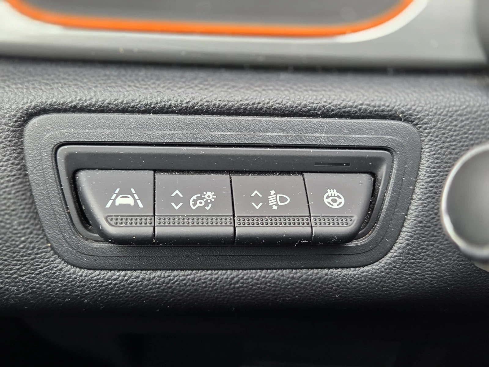 Renault Captur, снимка 9 - Автомобили и джипове - 53949921