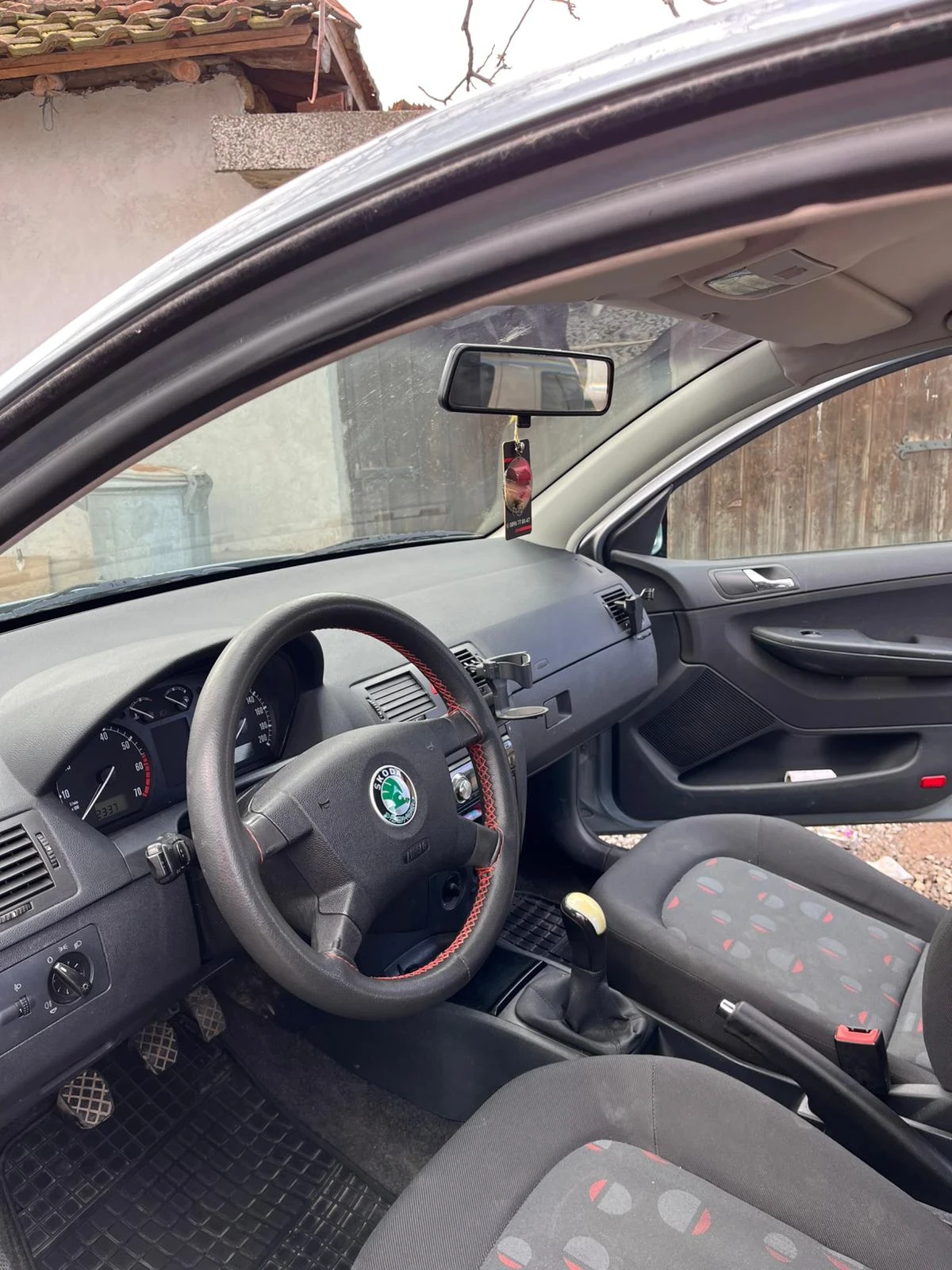 Skoda Fabia, снимка 14 - Автомобили и джипове - 54056436