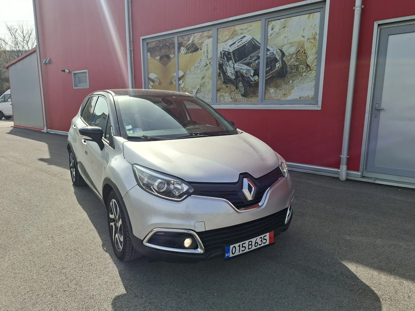 Renault Captur 1.2 TCe КЕИЛЕС, НАВИ, снимка 4 - Автомобили и джипове - 54203487