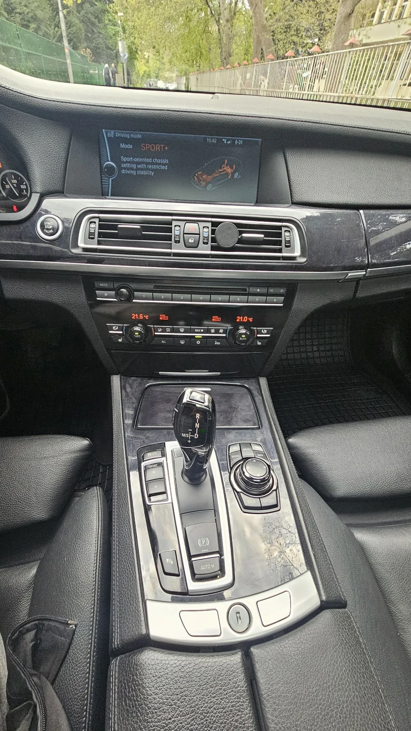 BMW 730 F02 SHADOW LINE, снимка 17 - Автомобили и джипове - 54401071