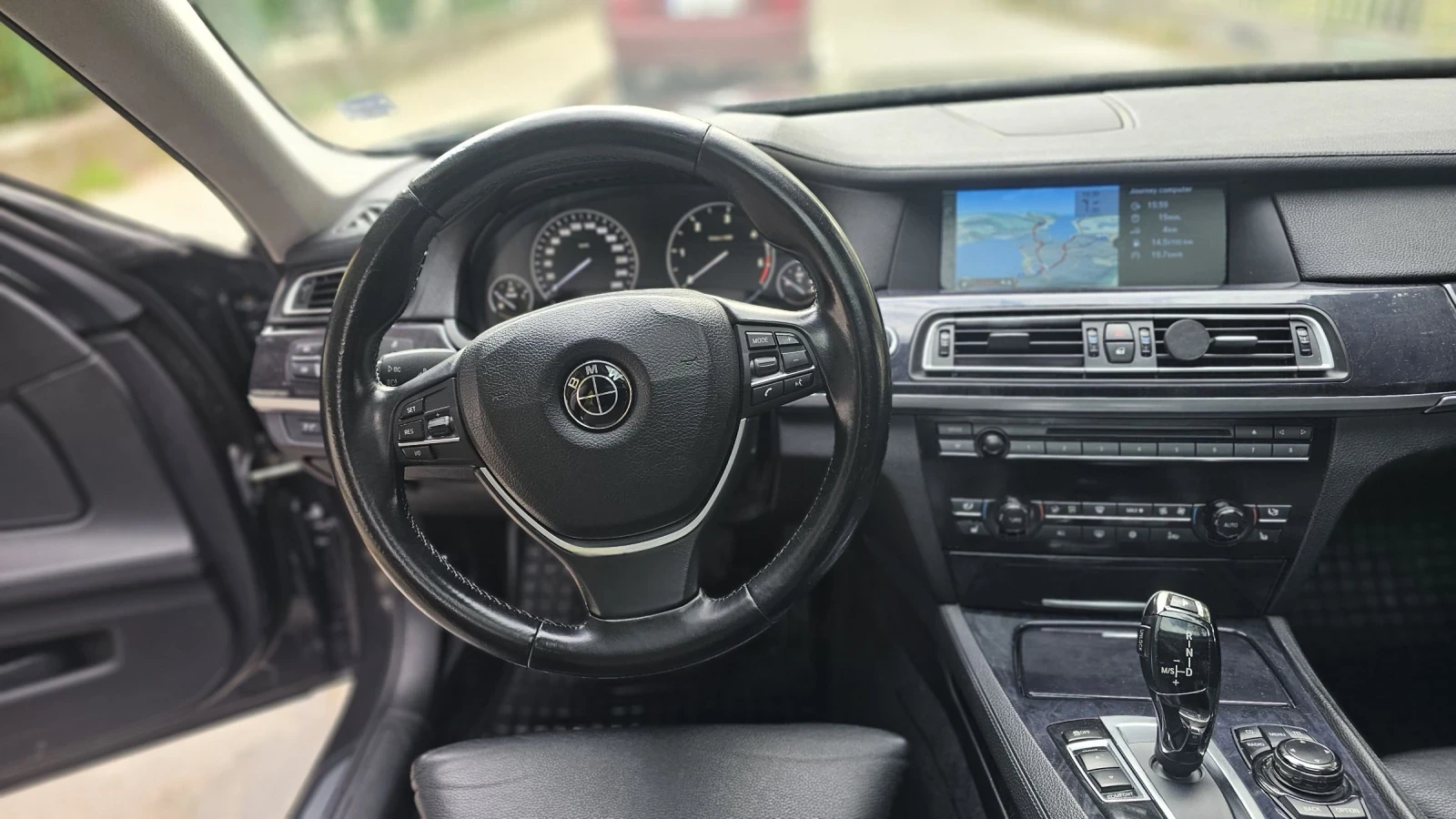BMW 730 F02 SHADOW LINE, снимка 11 - Автомобили и джипове - 54401071