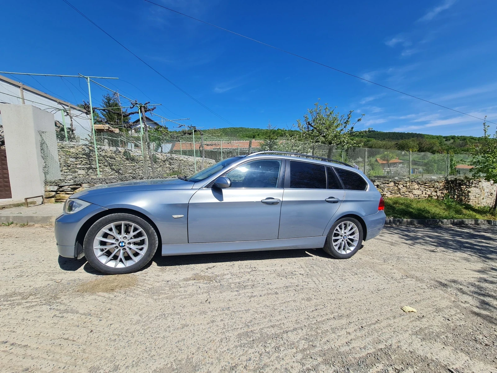 BMW 330