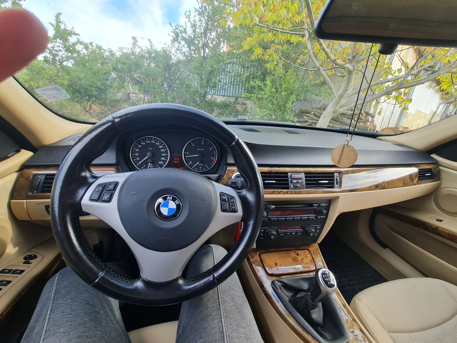 BMW 330, снимка 8 - Автомобили и джипове - 54417352