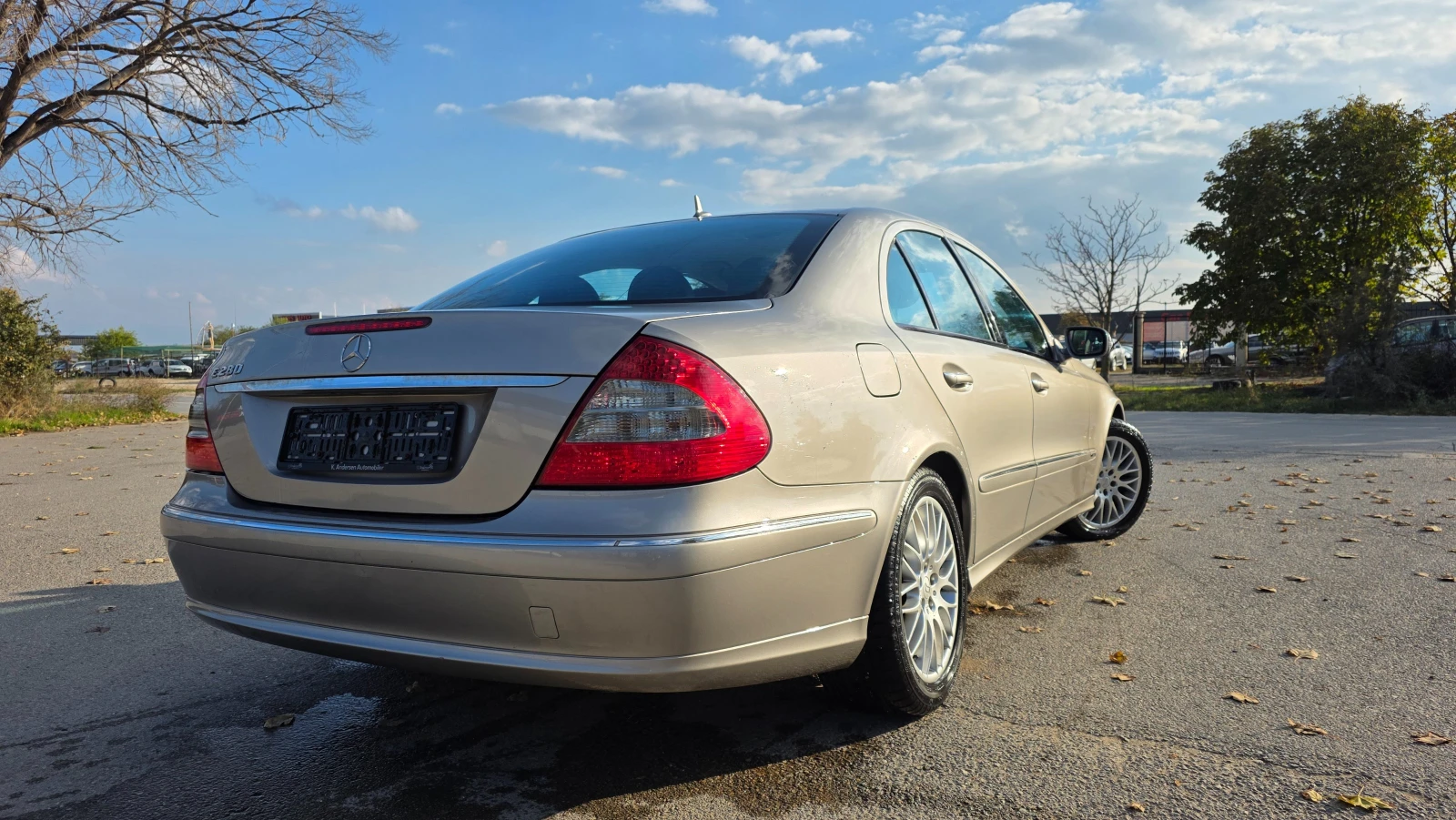 Mercedes-Benz E 280 УНИКАТ/FACE LIFT, снимка 5 - Автомобили и джипове - 54568756