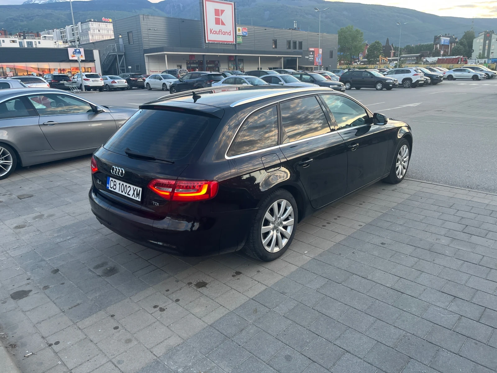 Audi A4, снимка 4 - Автомобили и джипове - 54572001