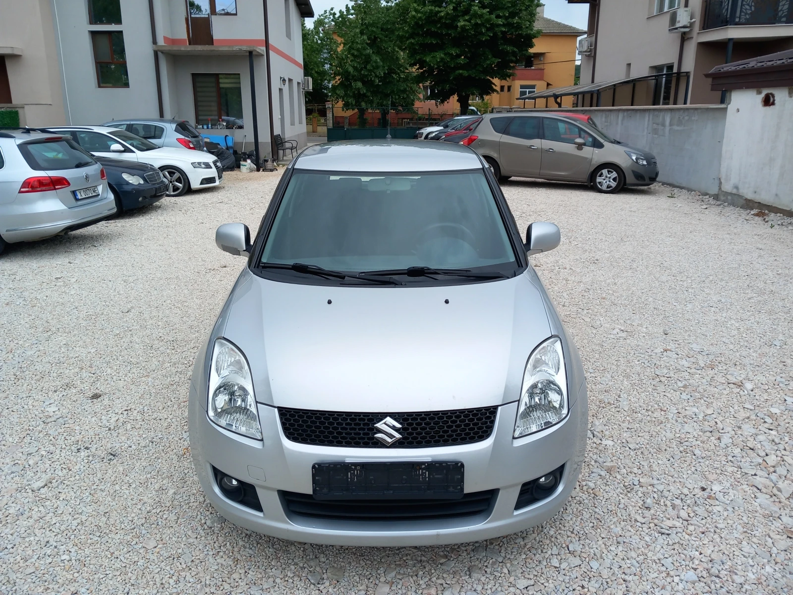 Suzuki Swift 4x4 климатик 1.3i 90кс, снимка 14 - Автомобили и джипове - 54576020