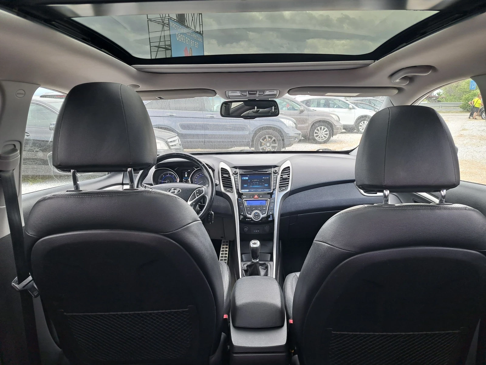 Hyundai I30 1.6 CRDI FULL PREMIUM , снимка 14 - Автомобили и джипове - 54680991