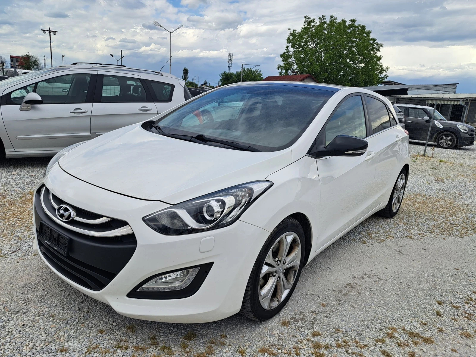 Hyundai I30 1.6 CRDI FULL PREMIUM , снимка 2 - Автомобили и джипове - 54680991