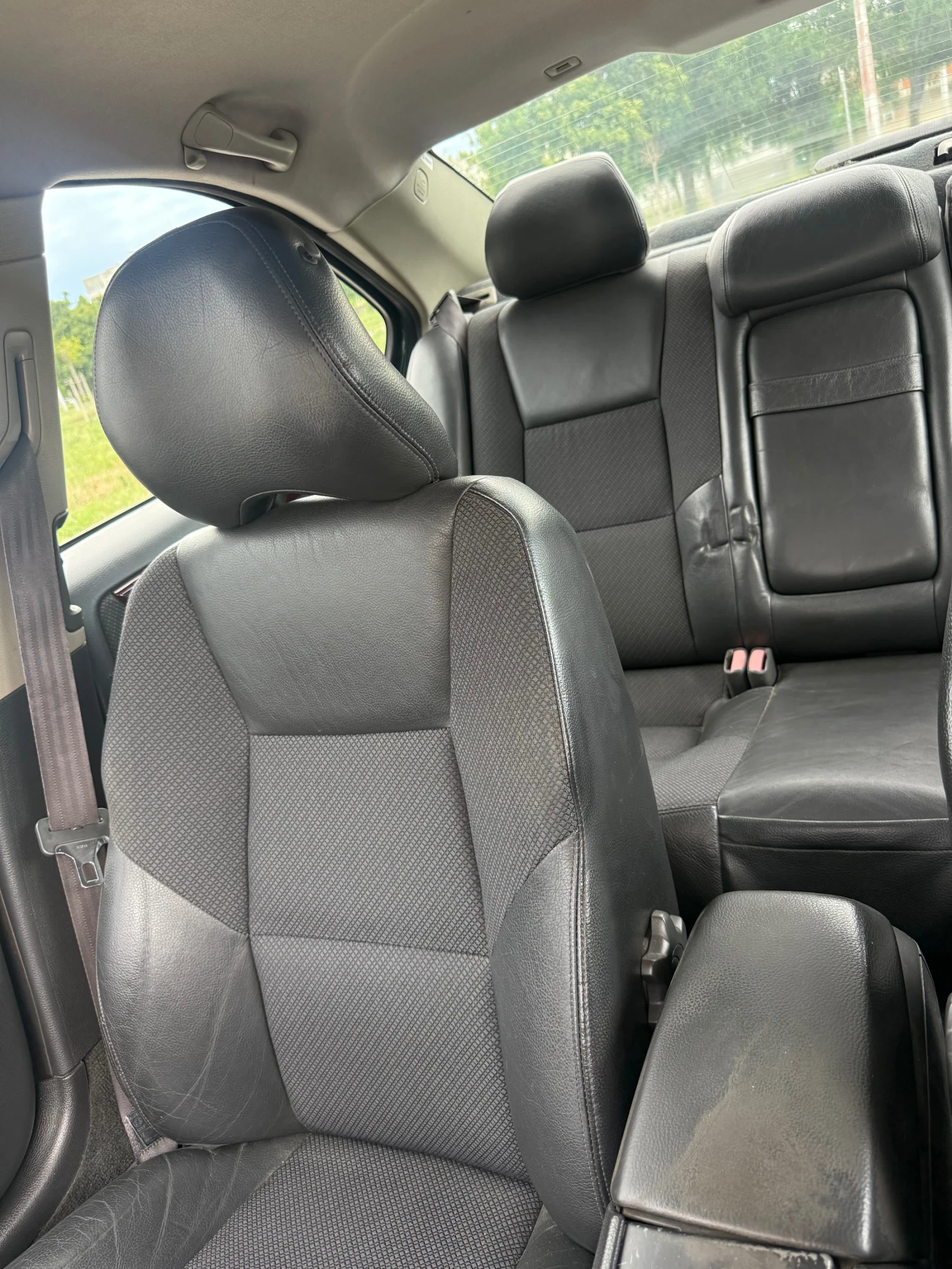 Volvo S60 2.4i 140hp, снимка 14 - Автомобили и джипове - 54741527