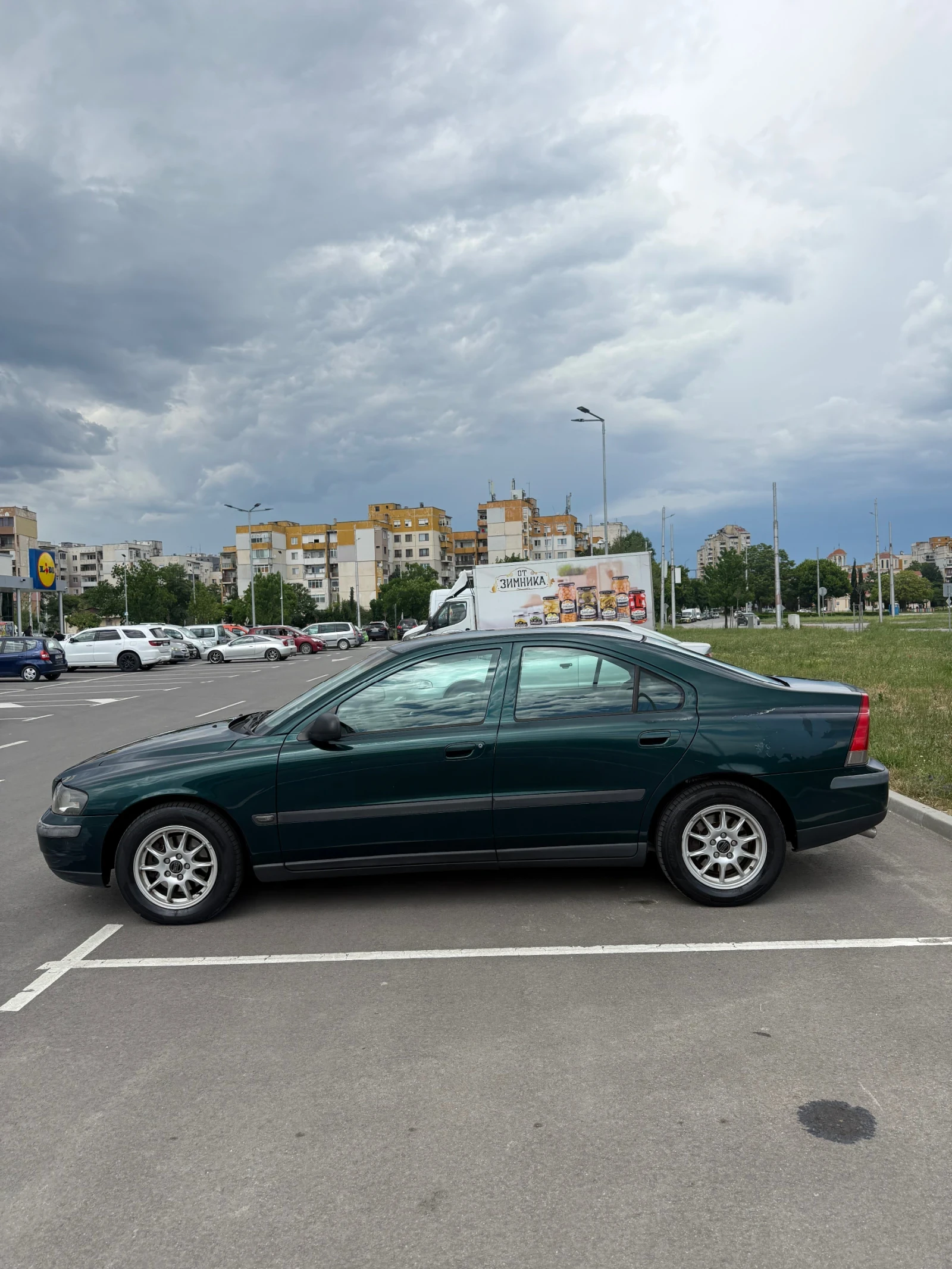 Volvo S60 2.4i 140hp, снимка 5 - Автомобили и джипове - 54741527