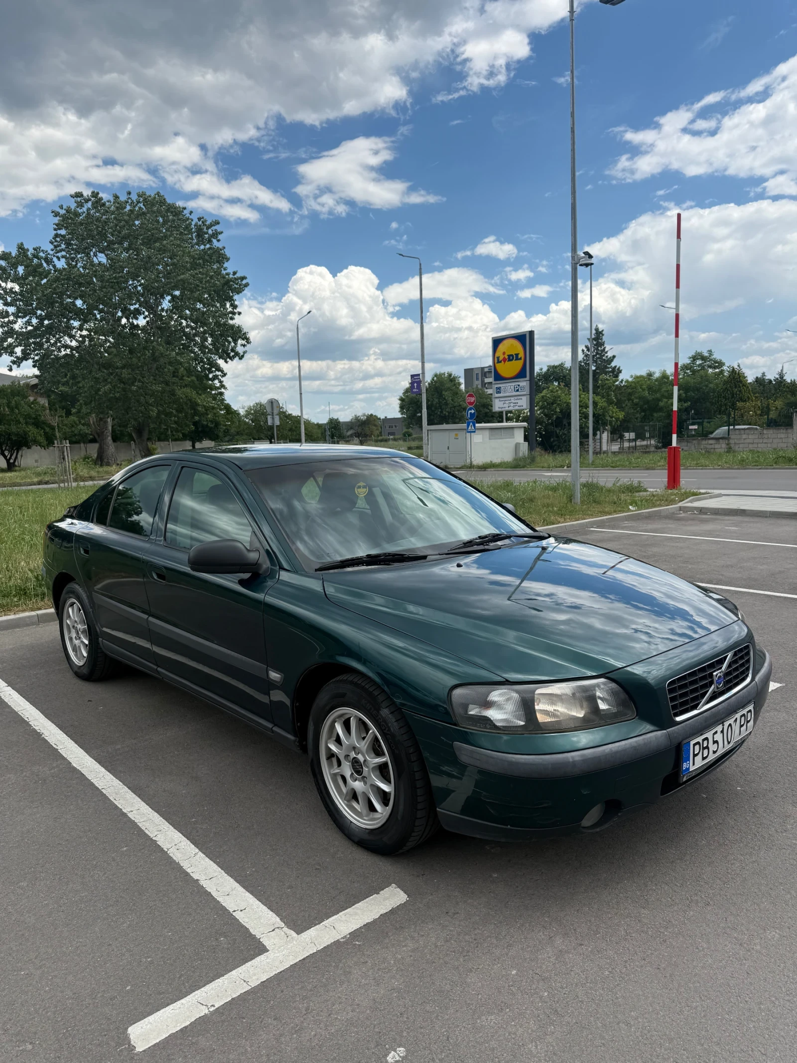 Volvo S60 2.4i 140hp