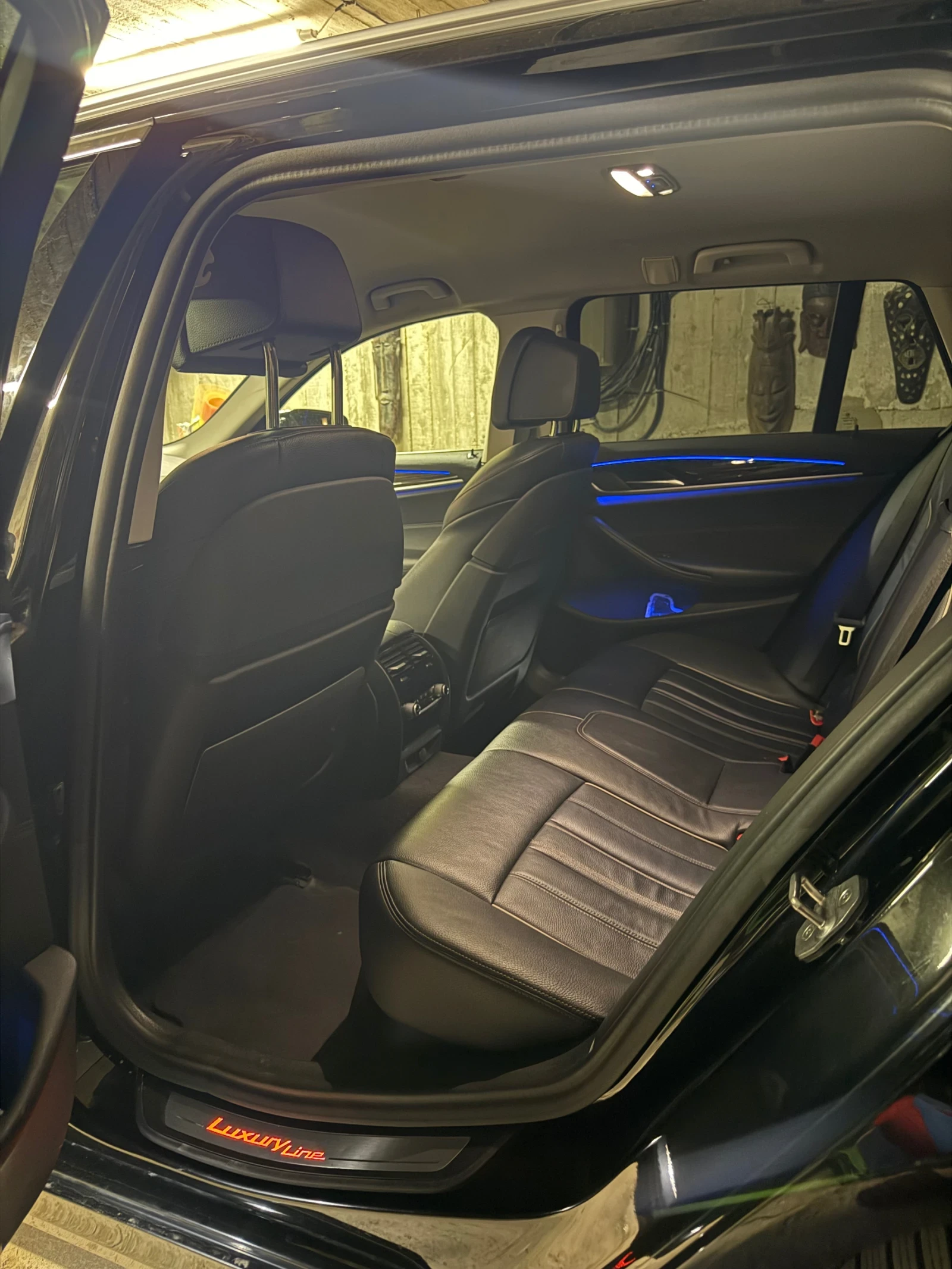 BMW 530 3.0 Luxury Line xDrive обслужен 360* камера, снимка 8 - Автомобили и джипове - 54974337
