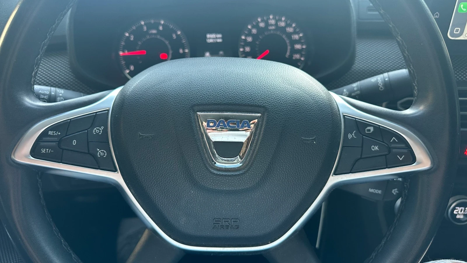 Dacia Logan, снимка 15 - Автомобили и джипове - 55535696