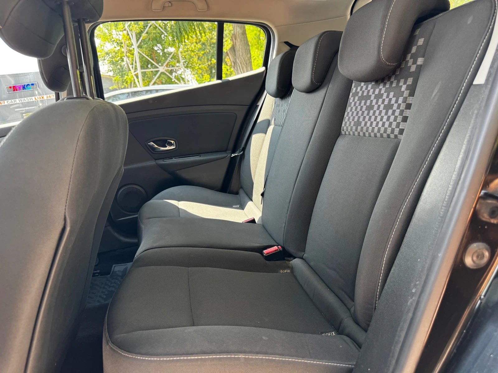 Renault Megane 1.5 DCI 90 hp, снимка 12 - Автомобили и джипове - 55602844