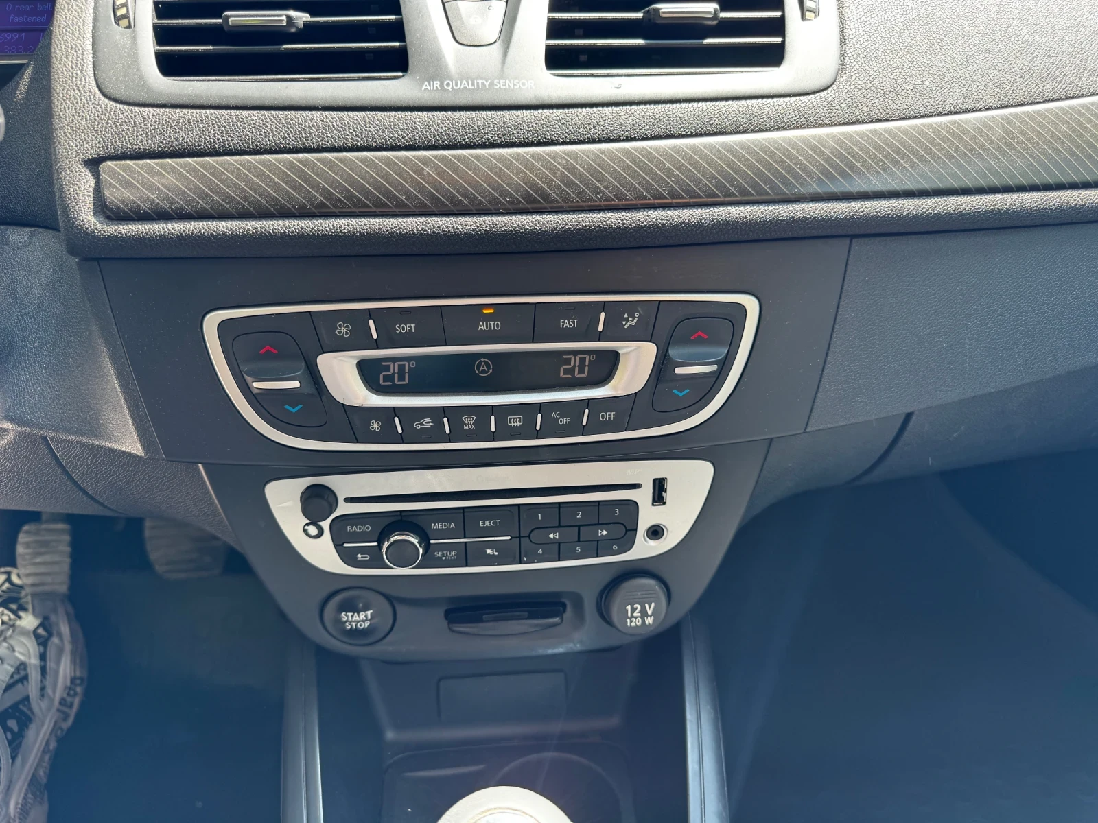 Renault Megane 1.5 DCI 90 hp, снимка 14 - Автомобили и джипове - 55602844