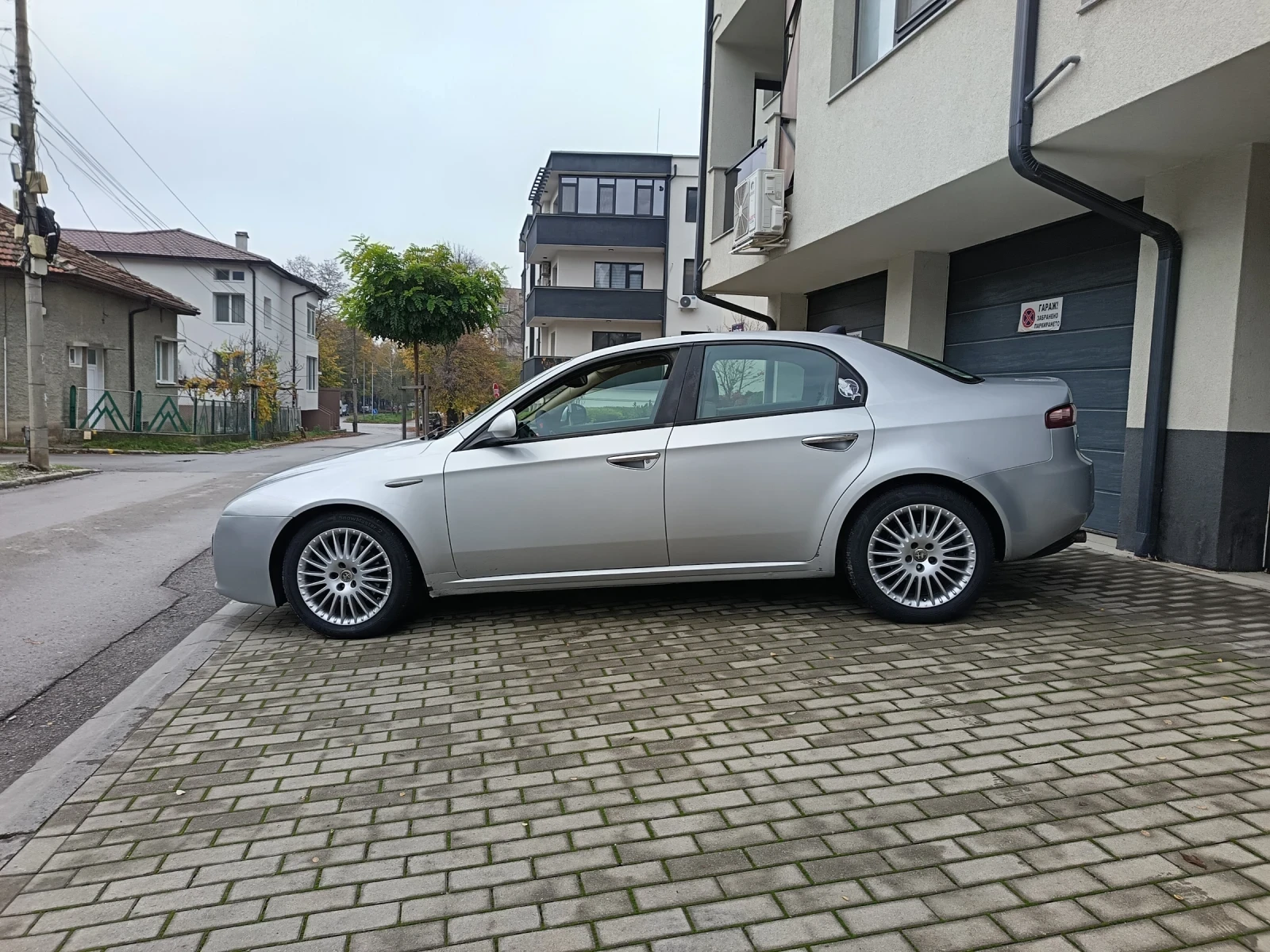 Alfa Romeo 159 1.9JTDm, снимка 8 - Автомобили и джипове - 55622232