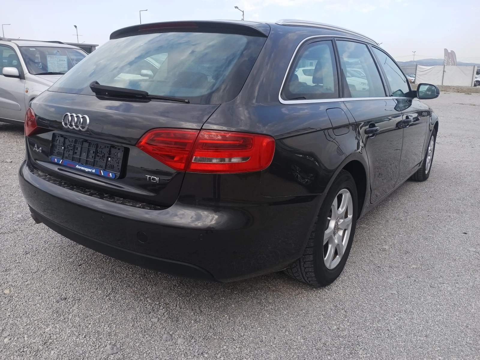 Audi A4, снимка 4 - Автомобили и джипове - 55895676