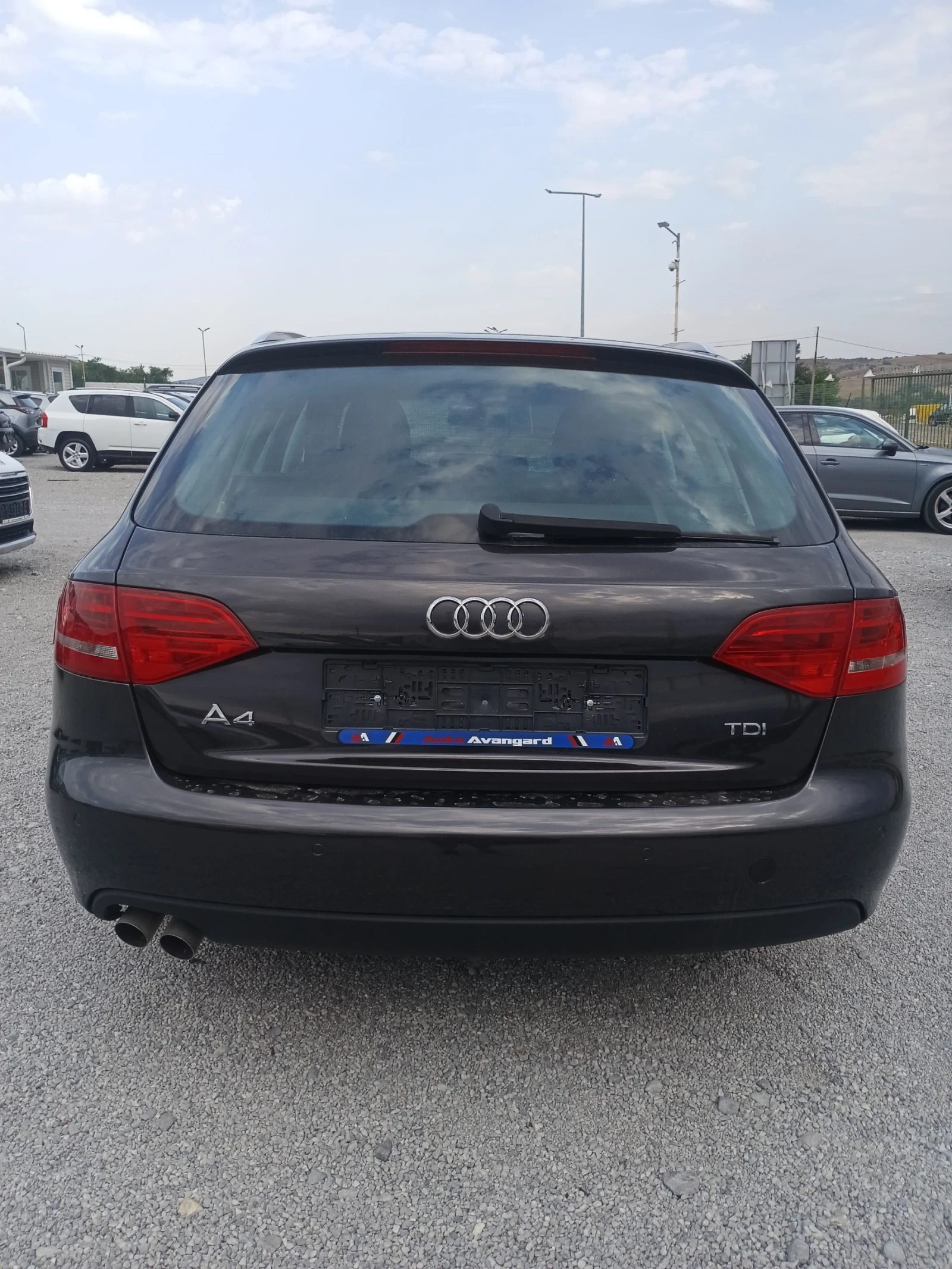 Audi A4, снимка 5 - Автомобили и джипове - 55895676