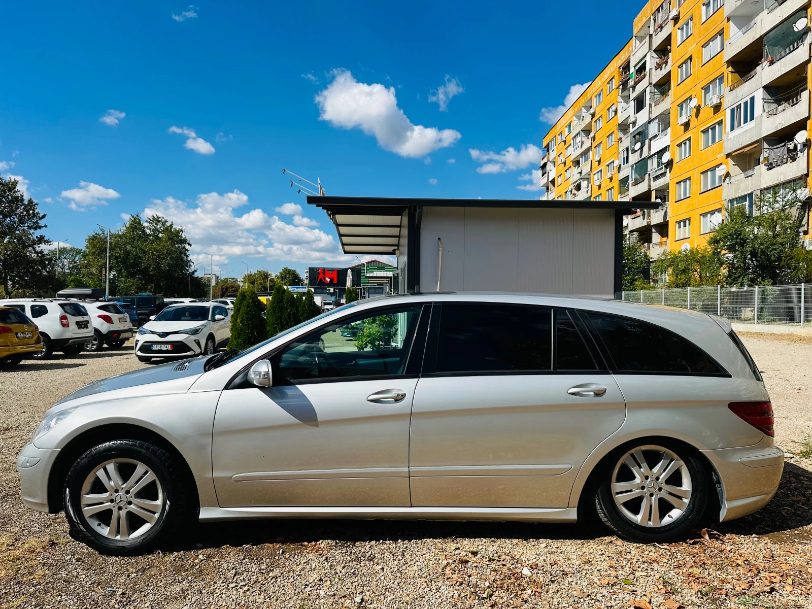 Mercedes-Benz R 320 3.2 CDI 4Matic, снимка 4 - Автомобили и джипове - 56208871