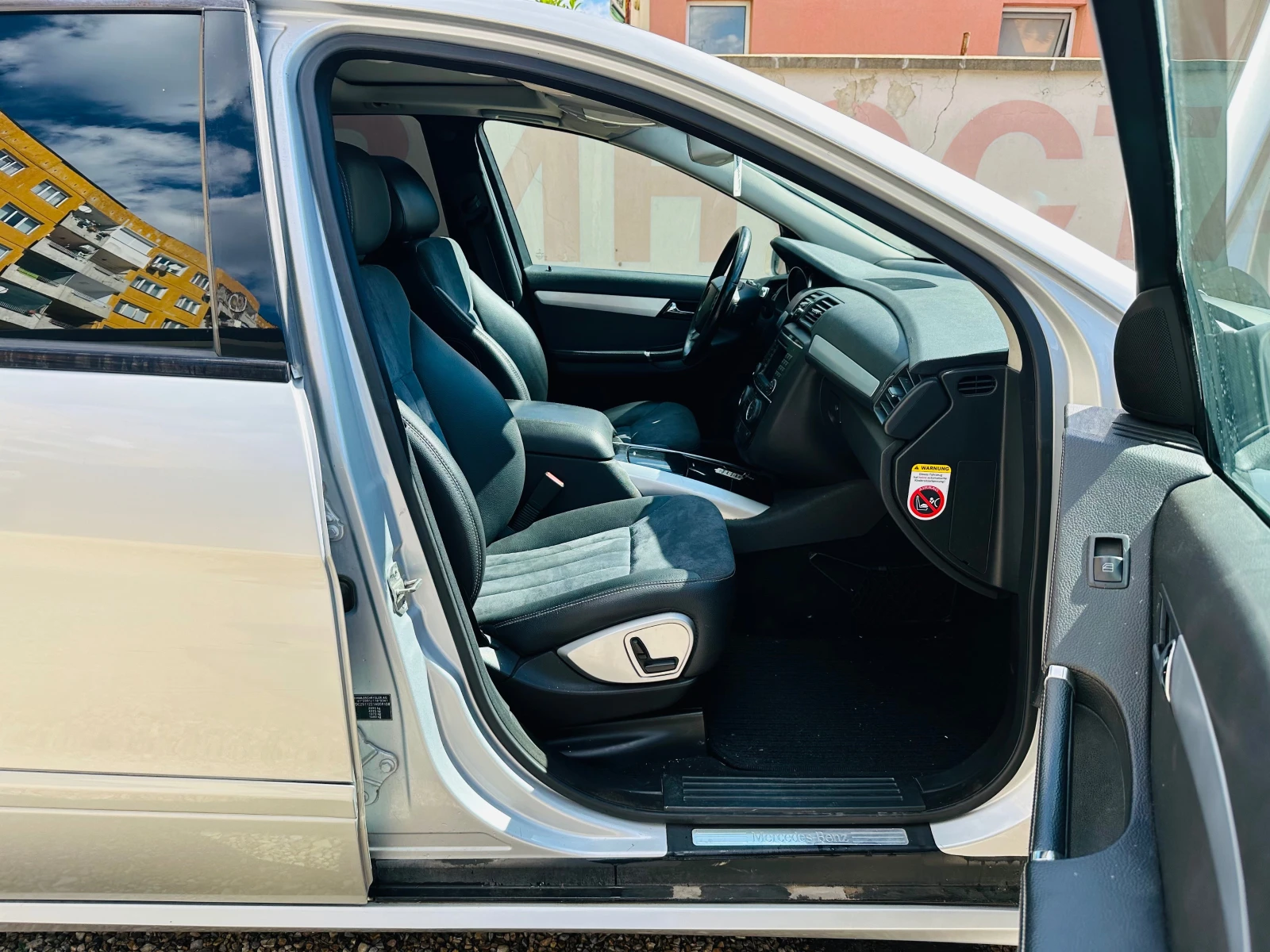 Mercedes-Benz R 320 3.2 CDI 4Matic, снимка 12 - Автомобили и джипове - 56208871
