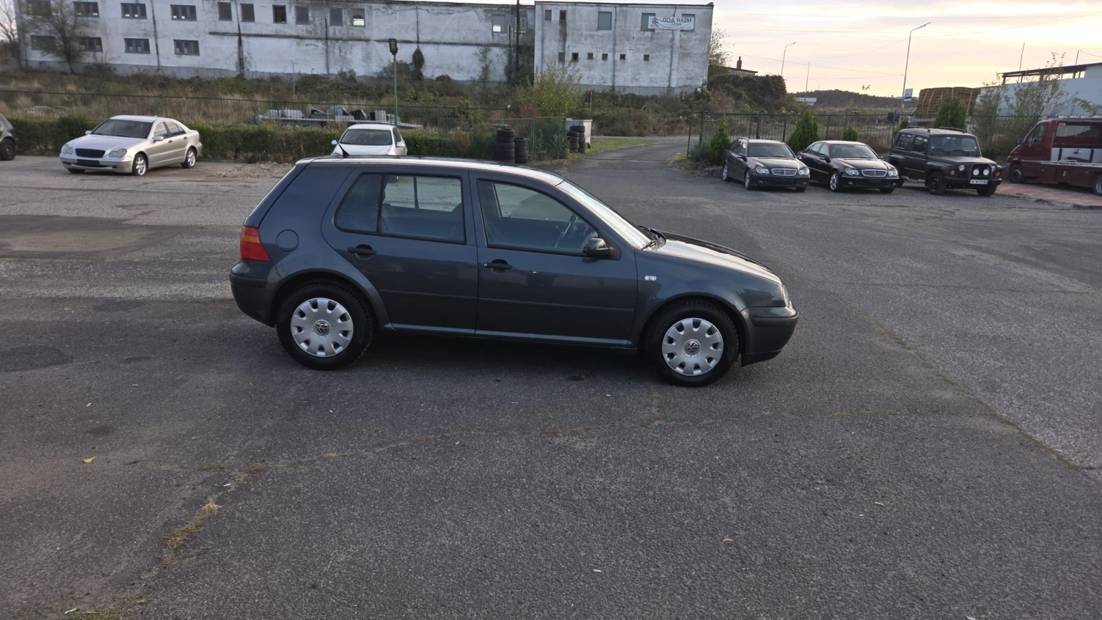 VW Golf БАРТЕР, снимка 2 - Автомобили и джипове - 56601617