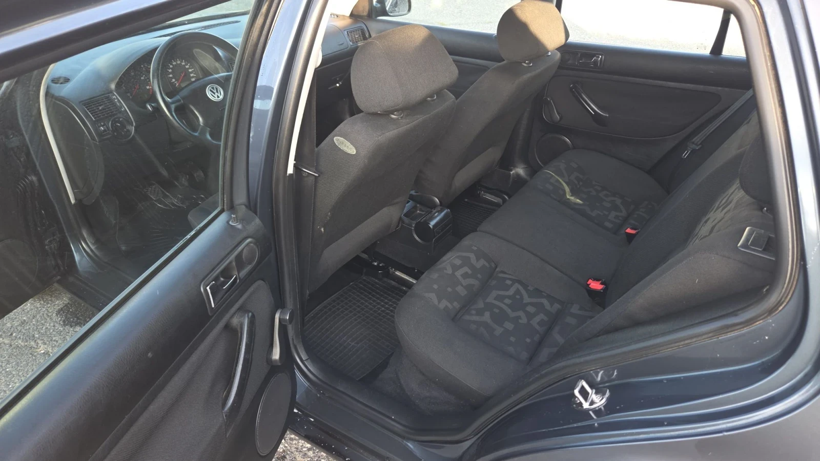 VW Golf БАРТЕР, снимка 6 - Автомобили и джипове - 56601617