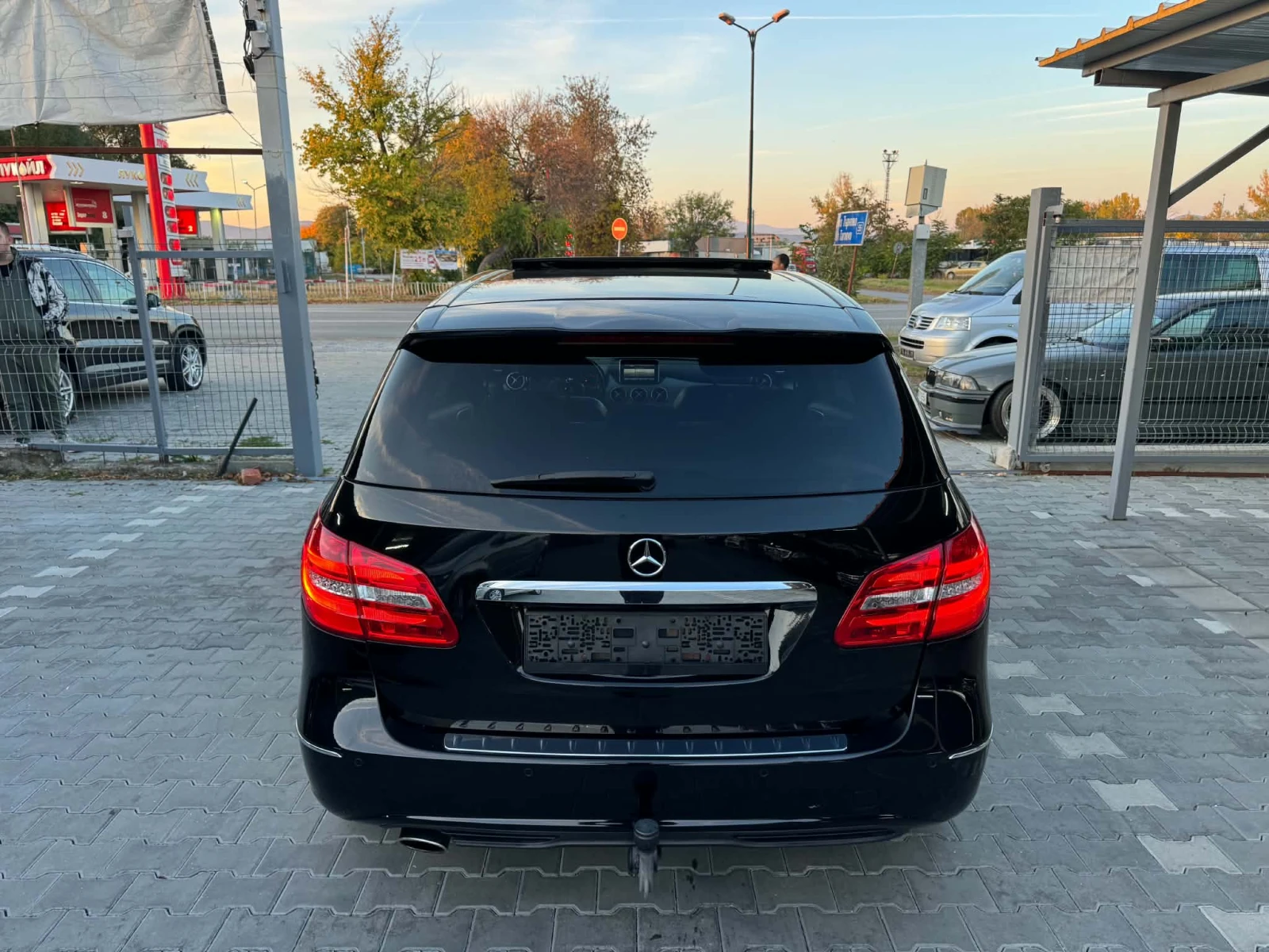 Mercedes-Benz B 200 B 200 PANO HARMAN KARDON MEMORY | Mobile.bg � ����������� 5