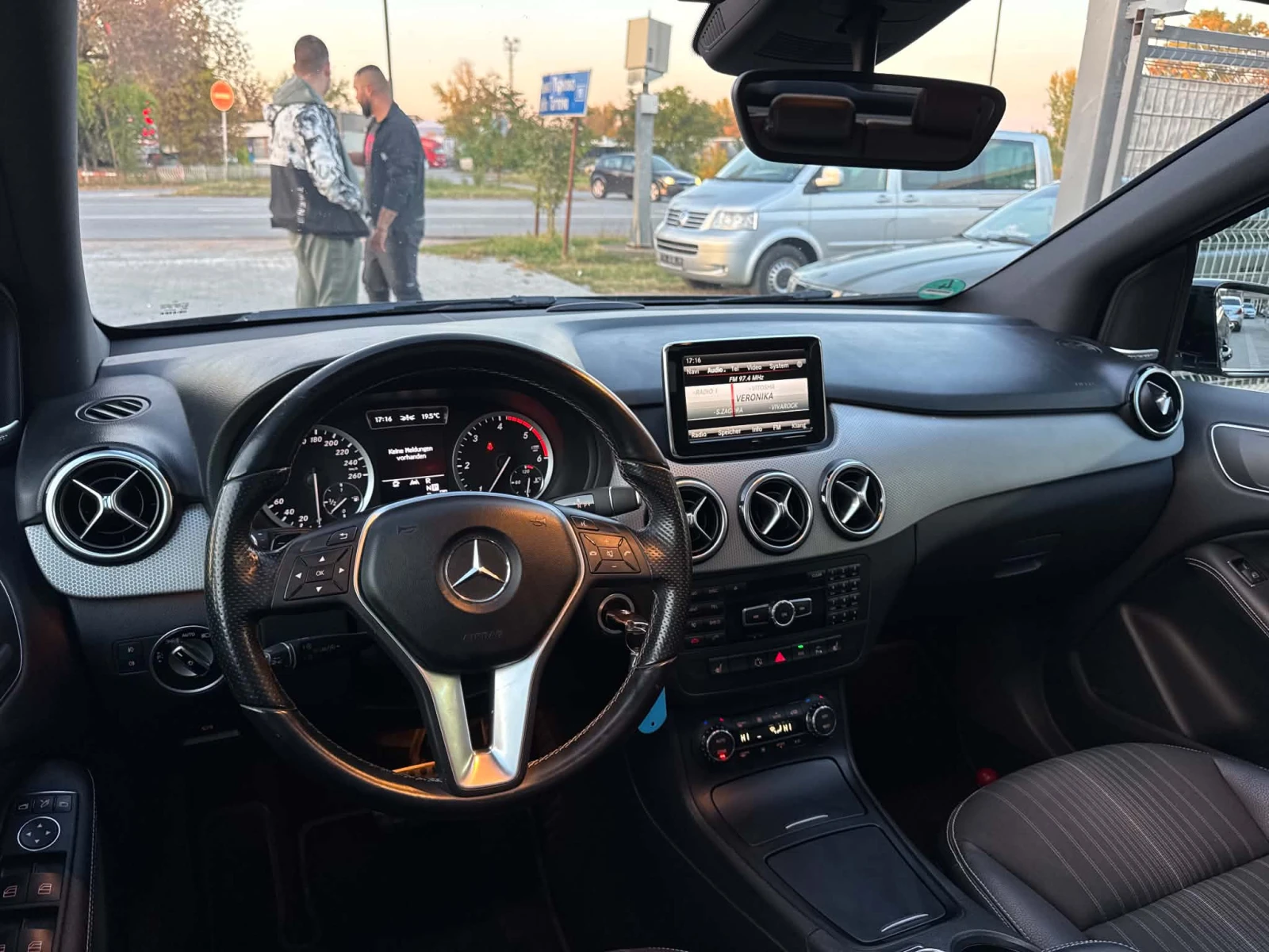 Mercedes-Benz B 200 B 200 PANO HARMAN KARDON MEMORY | Mobile.bg � ����������� 12