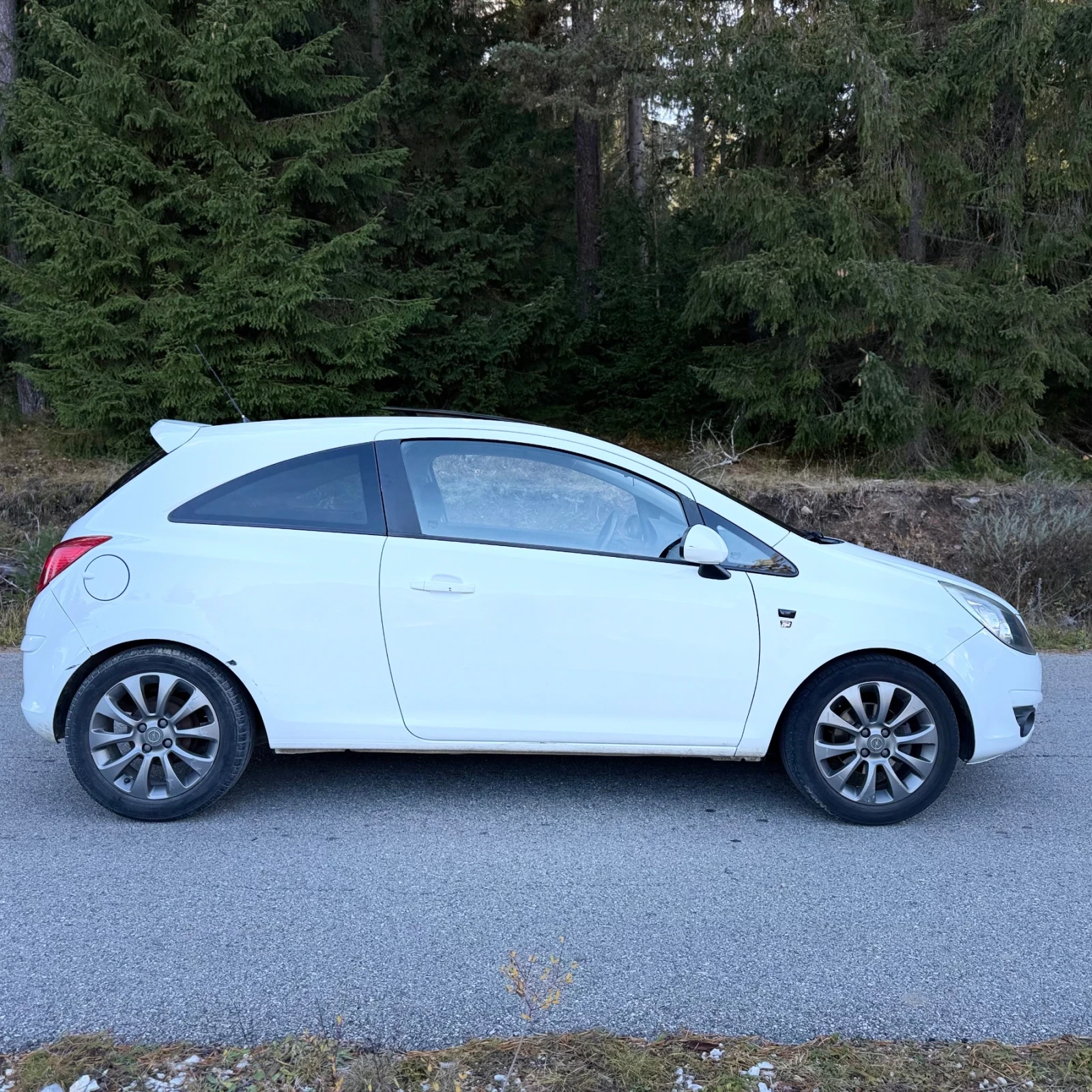 Opel Corsa, снимка 2 - Автомобили и джипове - 56636821