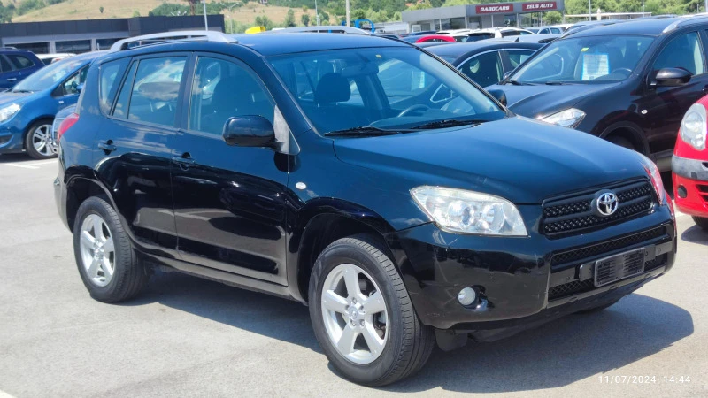 Toyota Rav4 D4D, снимка 7 - Автомобили и джипове - 46551173