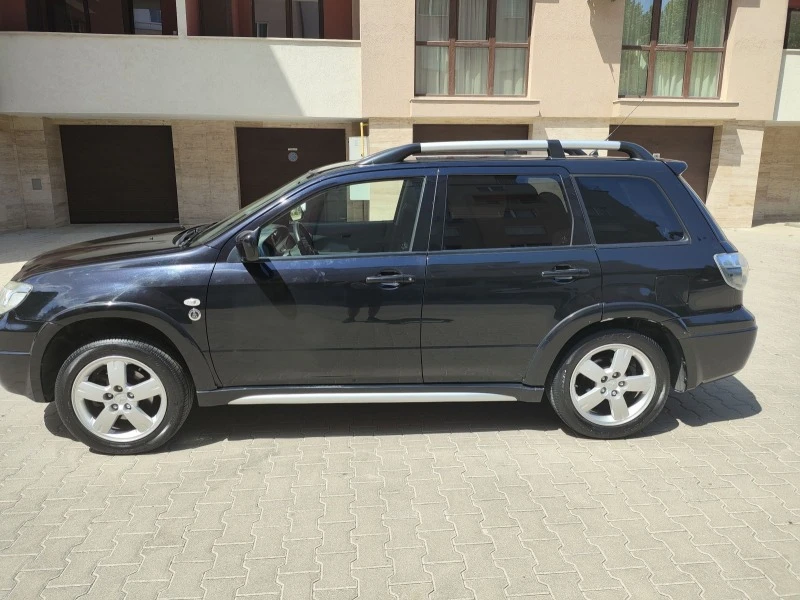 Mitsubishi Outlander 2.4i, снимка 5 - Автомобили и джипове - 46690373