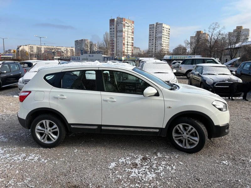 Nissan Qashqai 2.0i/автоматик/4х4, снимка 4 - Автомобили и джипове - 48478128