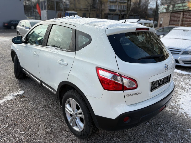 Nissan Qashqai 2.0i/автоматик/4х4, снимка 5 - Автомобили и джипове - 48478128