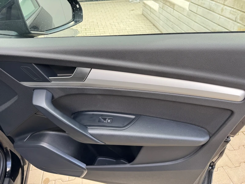 Audi Q5, снимка 9 - Автомобили и джипове - 52081836